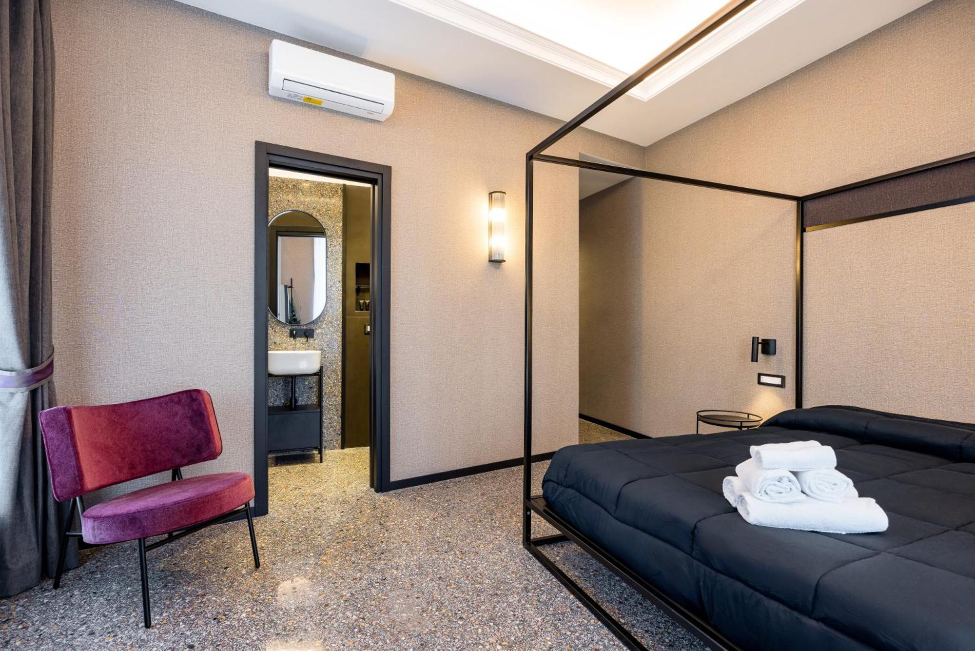 Apartment Capuana15 By Napoliapartments Naples